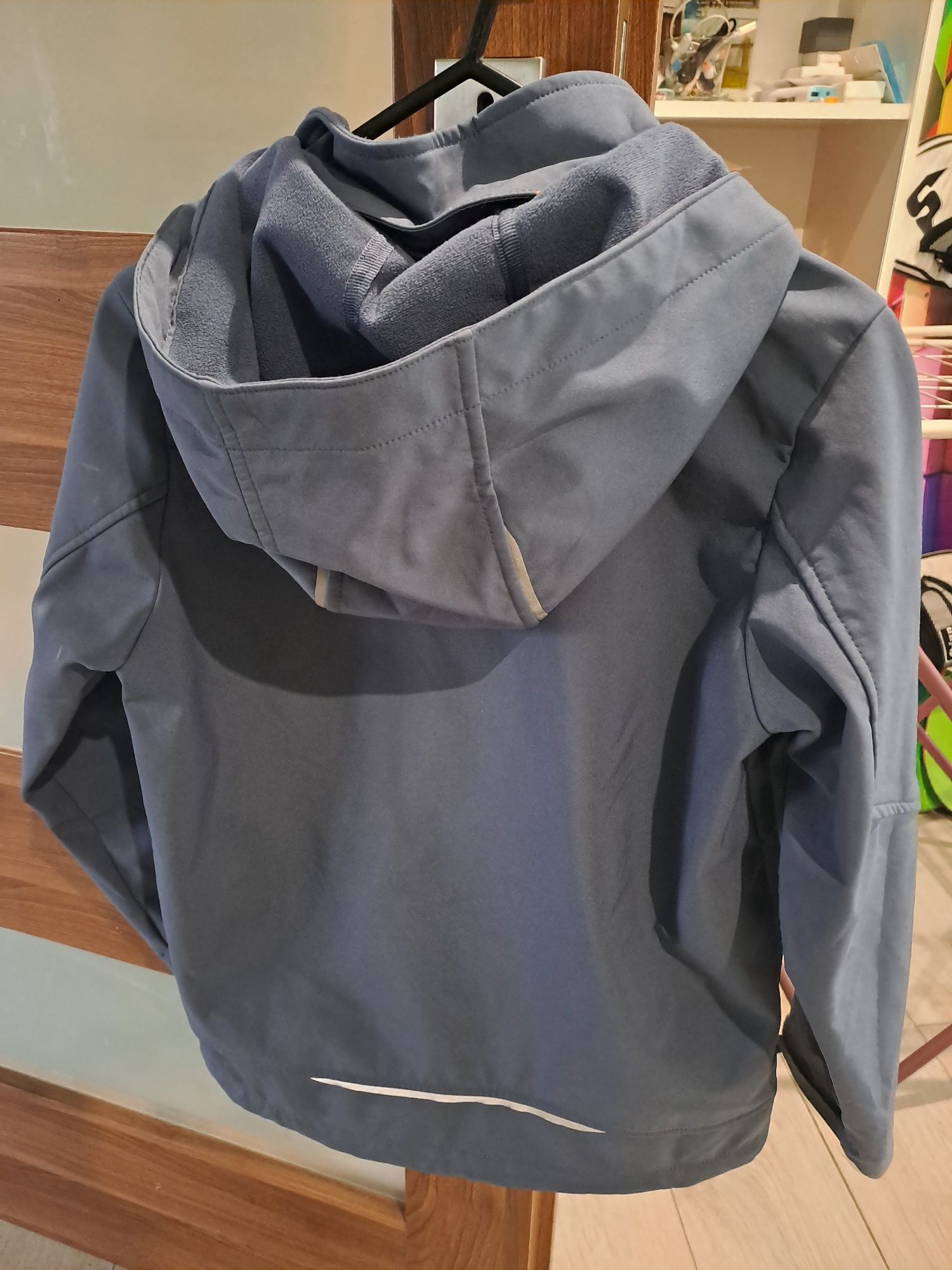 Kurtka dziecięca softshell roz. 134-140