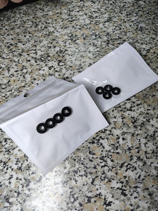 Гайки М5 4шт (комплект) права та ліва різьба.