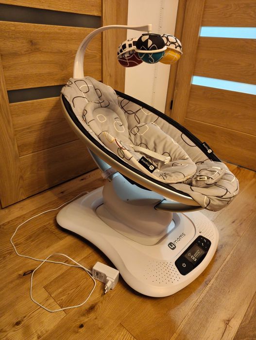 Leżaczek / Bujaczek 4moms mamaRoo 4 z wkładką dla noworodków