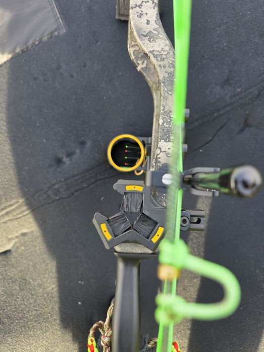 Łuk bloczkowy myśliwski BEAR Adapt RTH RH