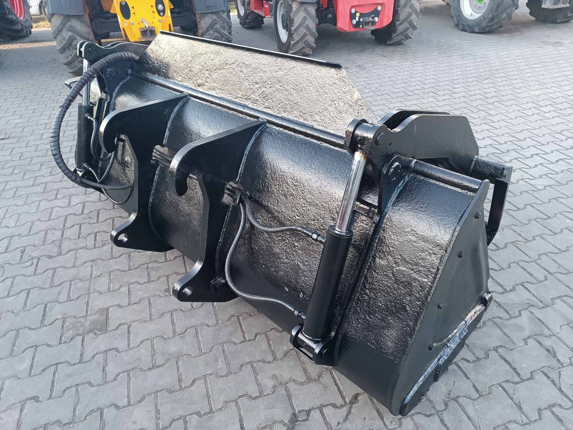 Łyżko krokodyl cat th 330, 337, 407, 406, 336, 62 jcb manitou