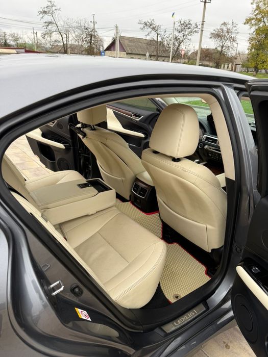 Lexus GS450h 2016 року