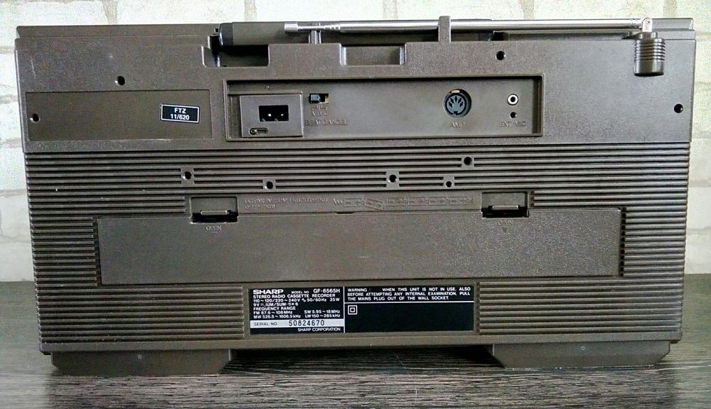 SHARP GF-6565 Stereo Radio Cassette Recorder