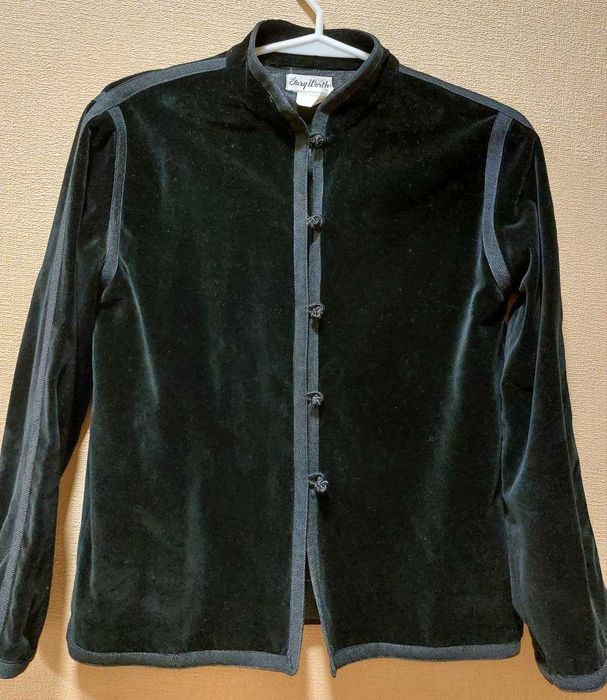 Чёрный бархатный жакет