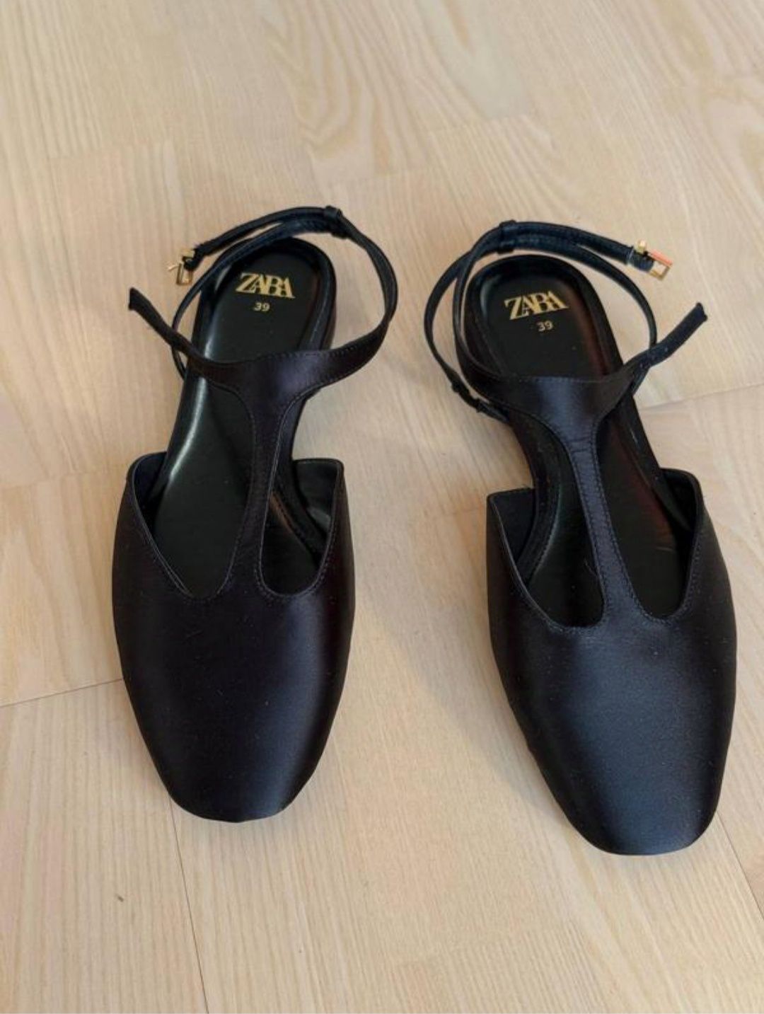 Сатинові босоніжки ZARA