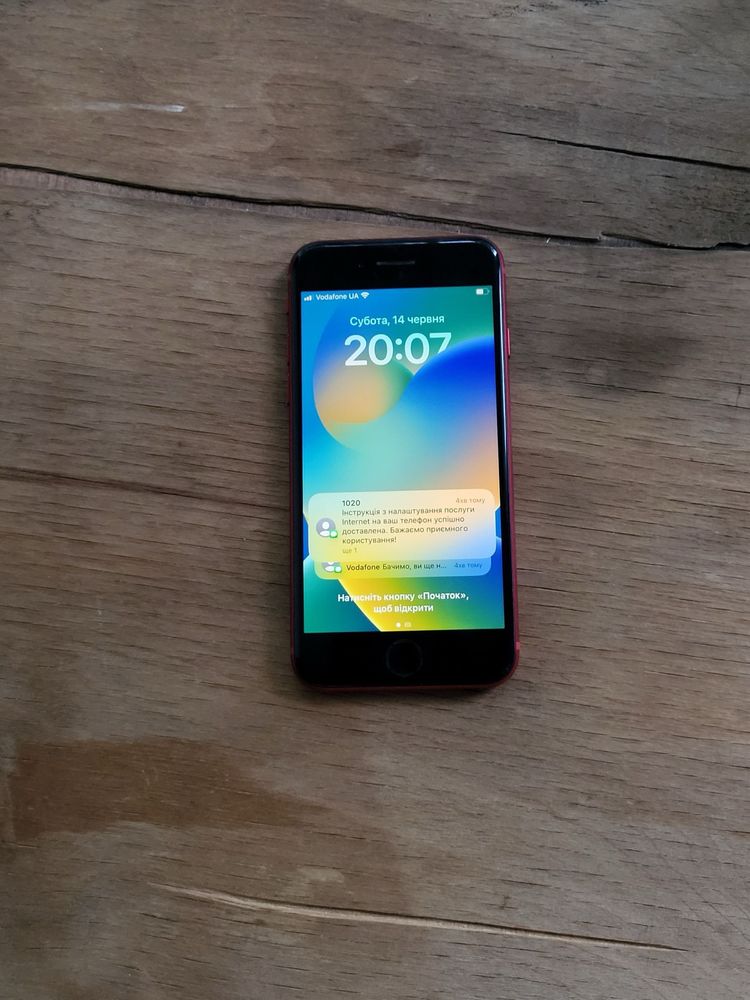 iPhone 8 64 ГБ смартфон Apple product red