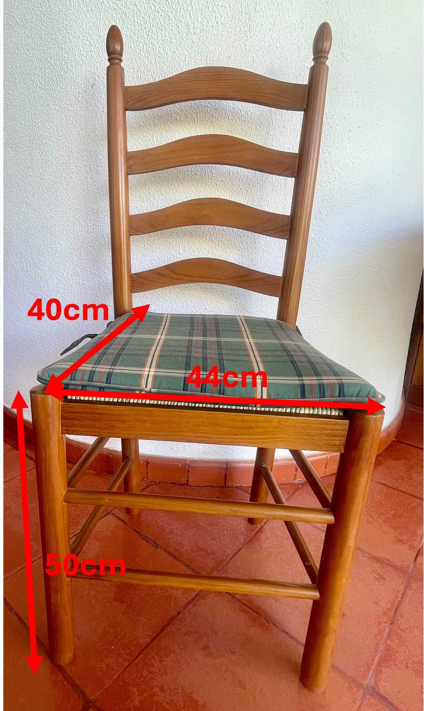 Mesa jantar + 6 cadeiras em Madeira maciça de Pinho