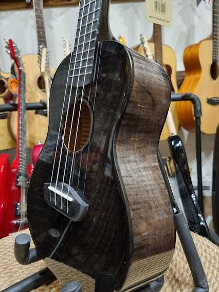 Laila UDW-2313-FO (HG Black) ukulele koncertowe + super pokrowiec