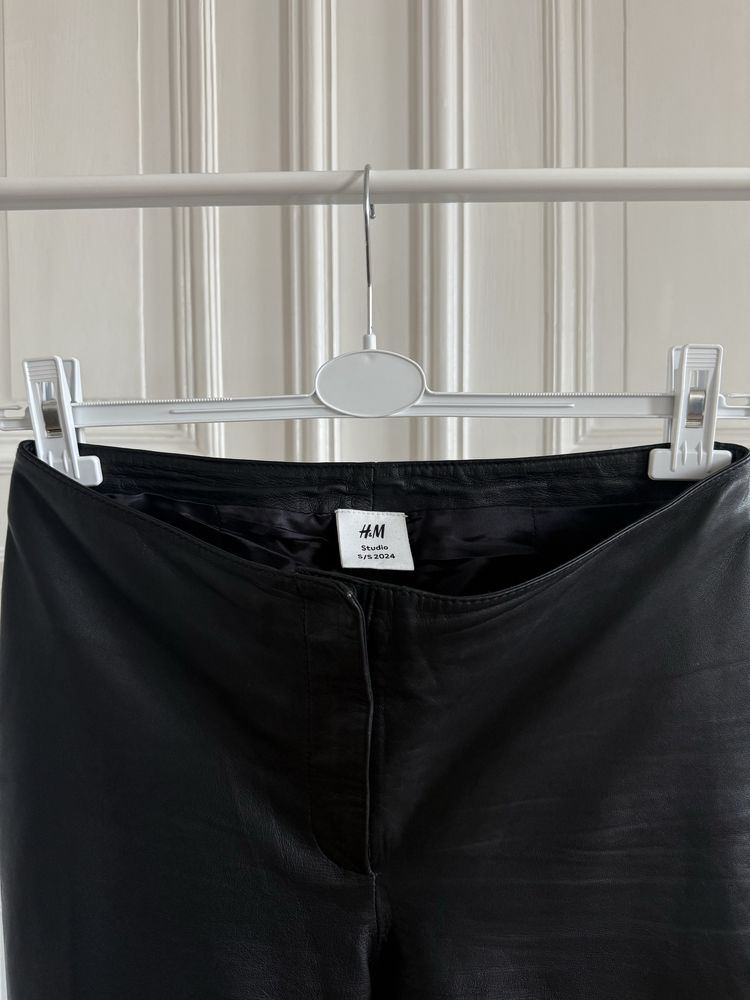 H&M Studio Leather Trousers - spodnie ze skóry.