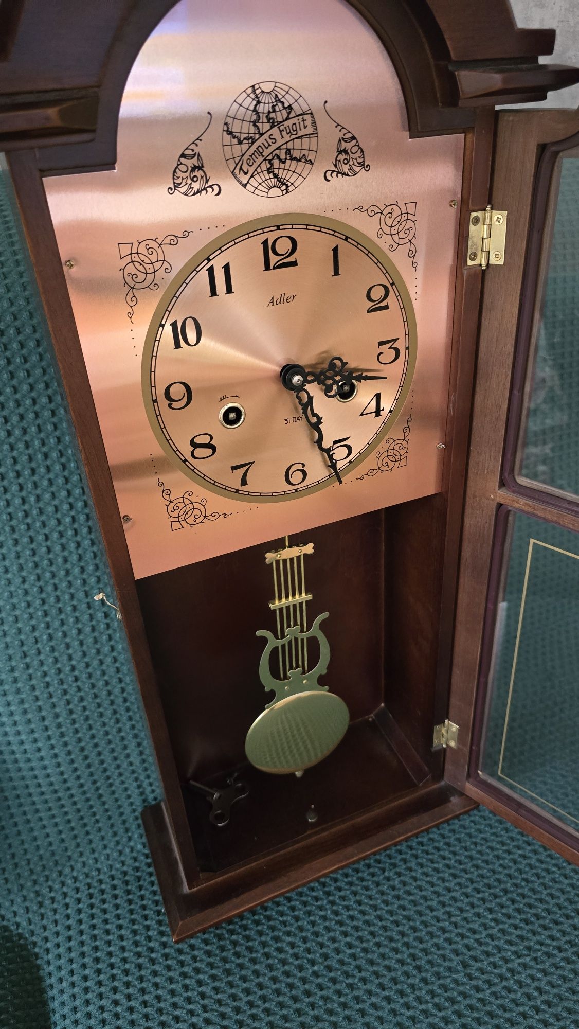 Zegar ścienny mechaniczne, retro