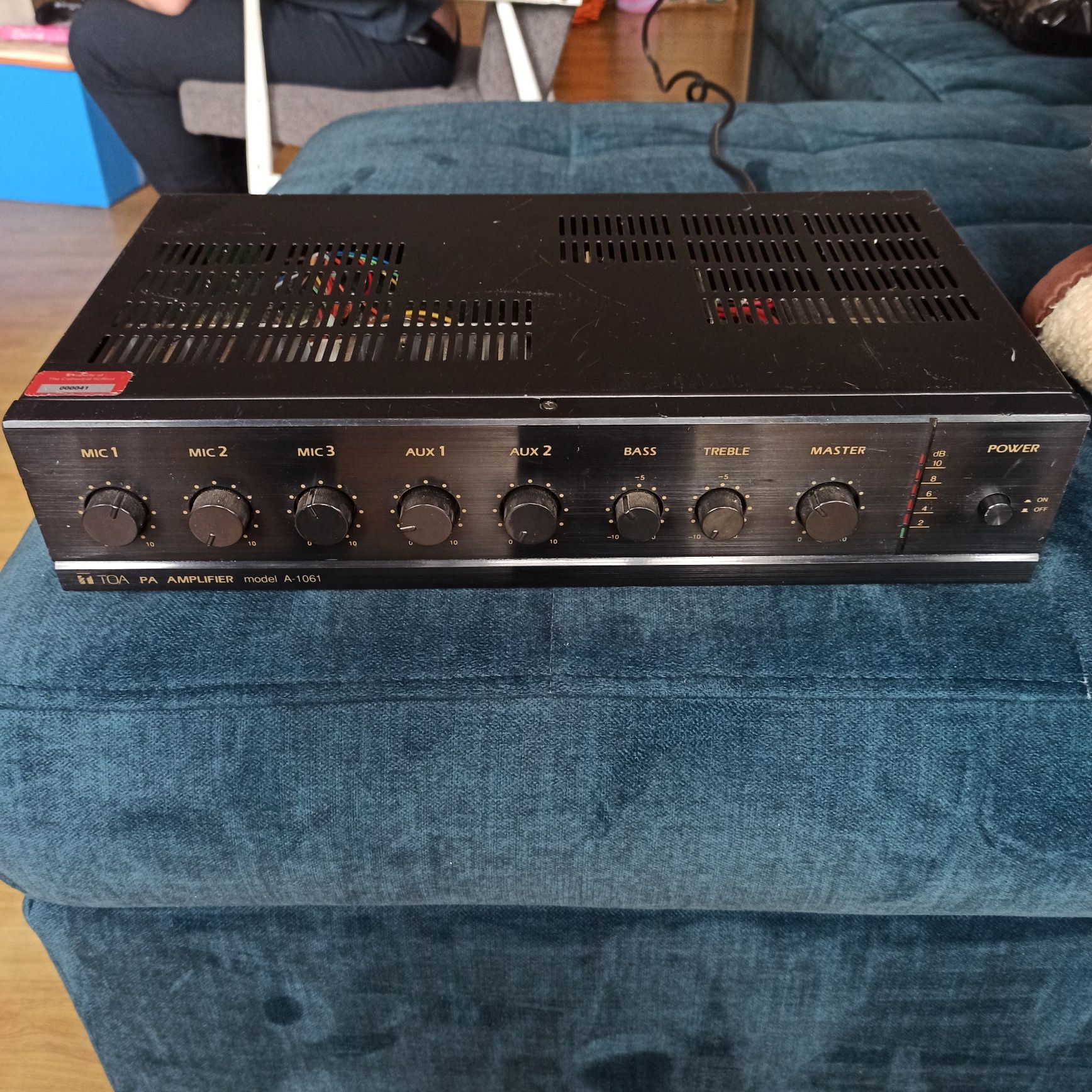 Toa pa amplifier a 1061
