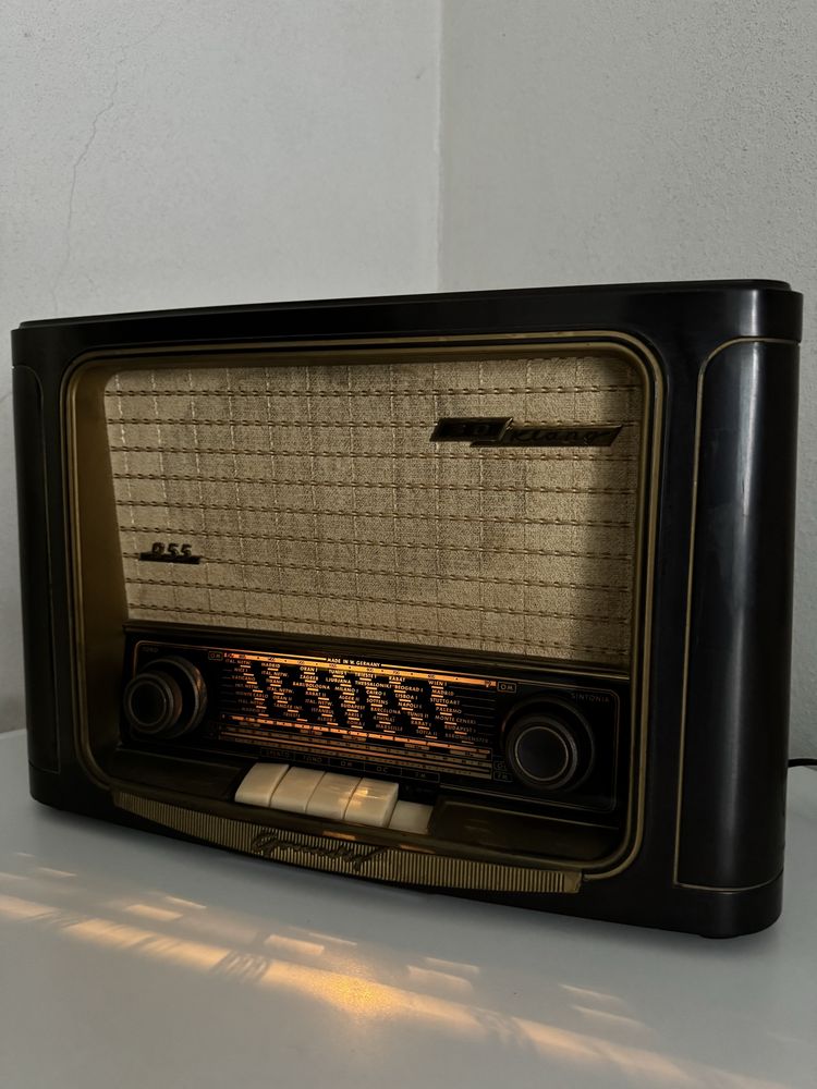 Rádio Antigo Grundig
