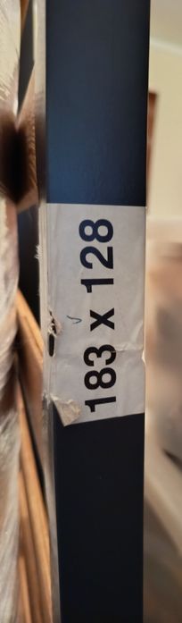 Estrado com pés 183x128