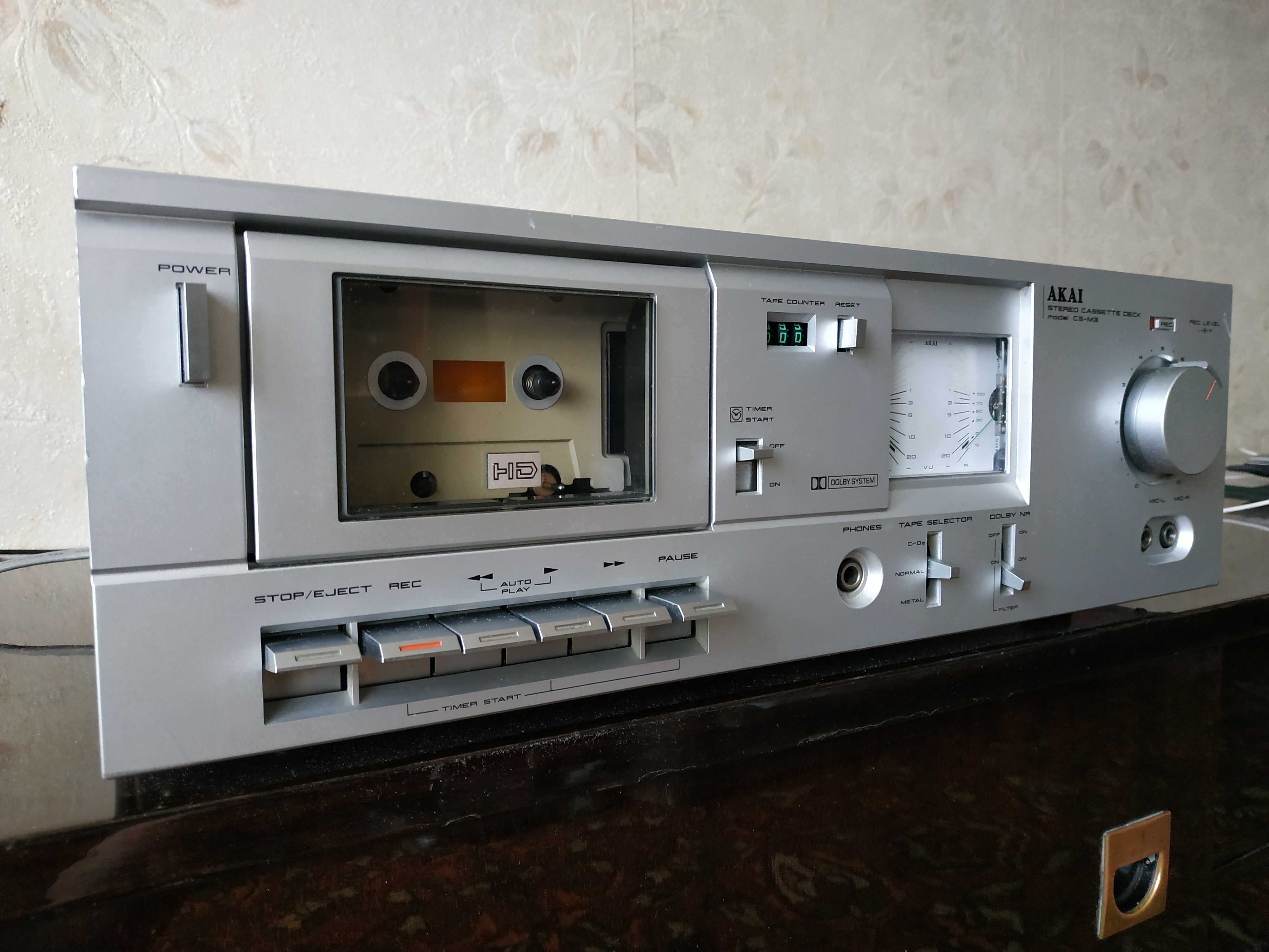 Кассетная дека AKAI CS-M3