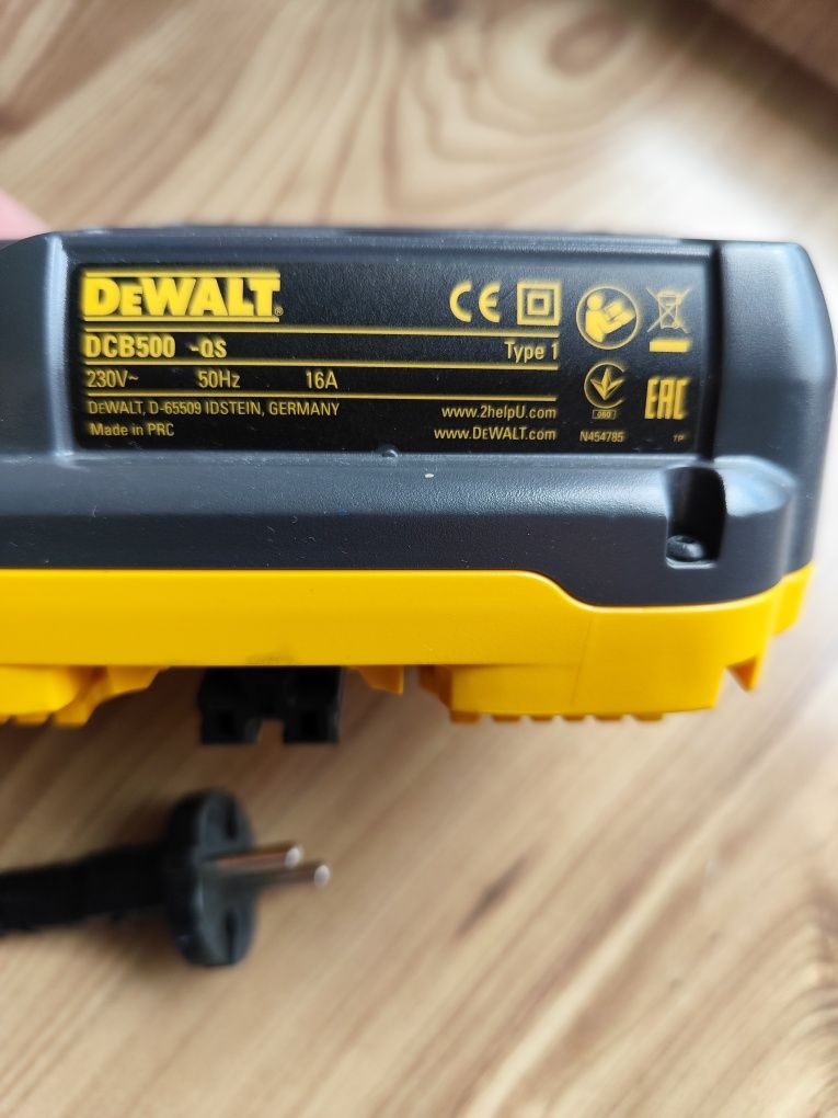 Adapter sieciowy DEWALT DCB500 XR FLEXVOLT