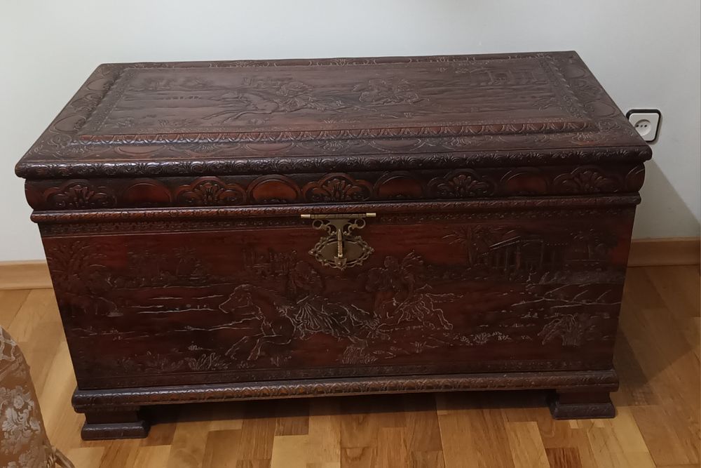 Baus para decoração e arrumação