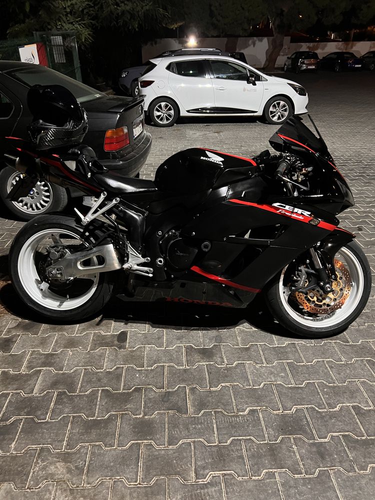 Vendo Honda CBR 1000RR