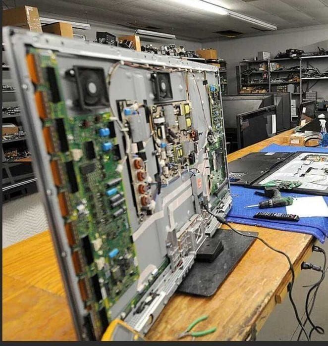 Ремонт телевизоров Частный мастер с выездом Обслуживание телевизоров S