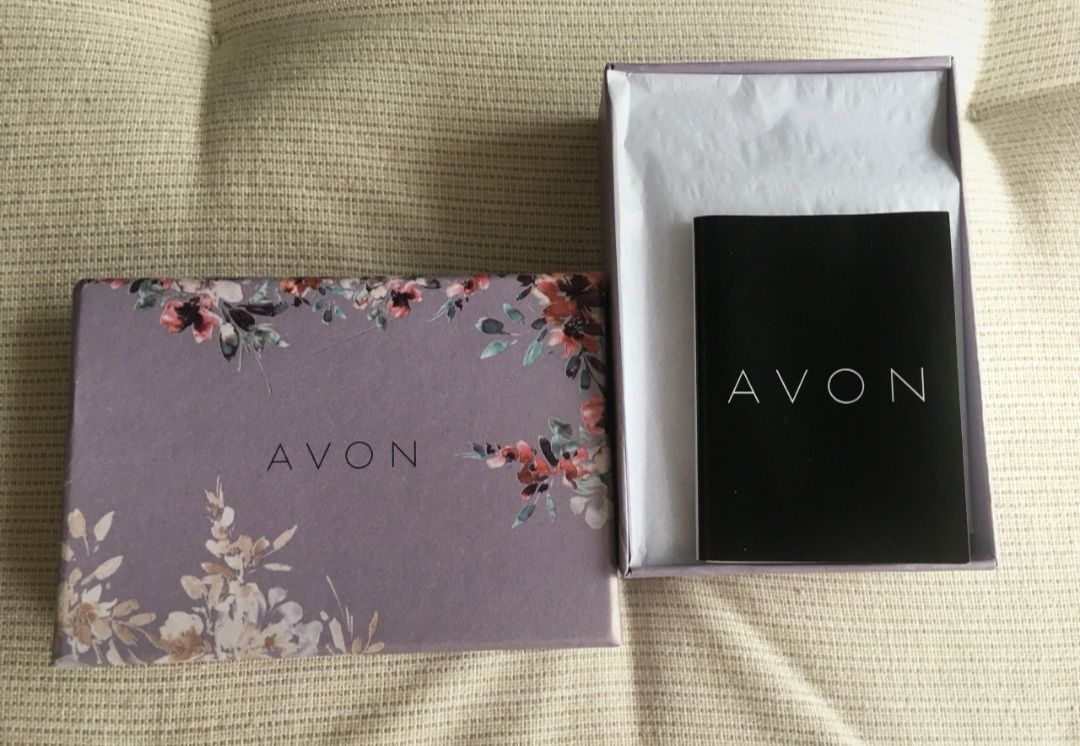 Nowy zestaw biżuterii Avon