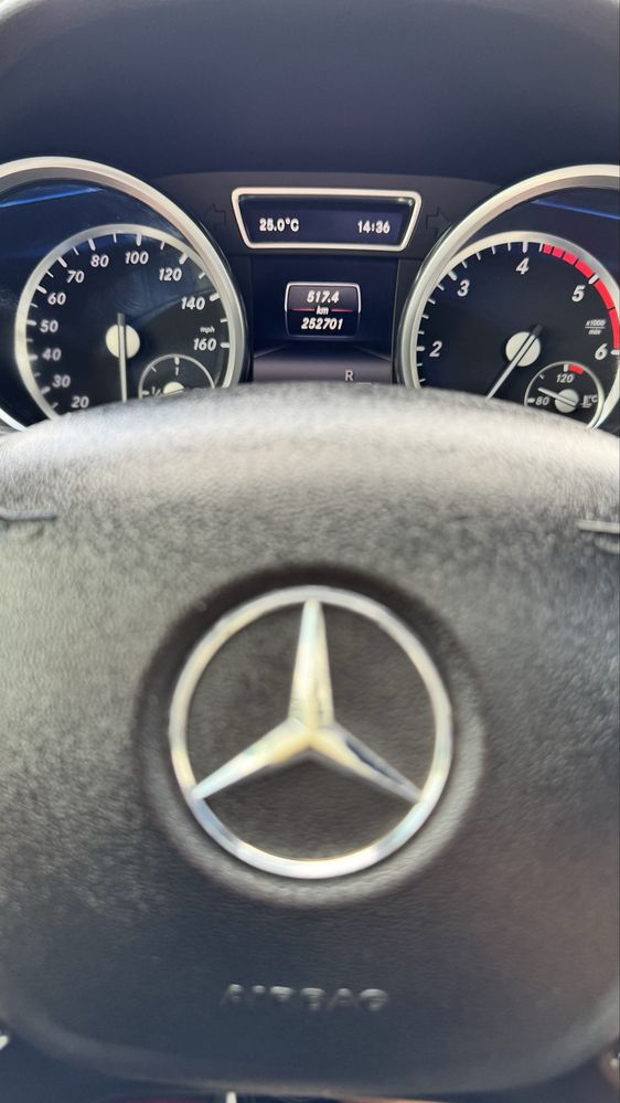 Mercedes-Benz W166 ML 250 BLUETEC 4 Matic 2015 р 2,1 Дизель 7АКПП
