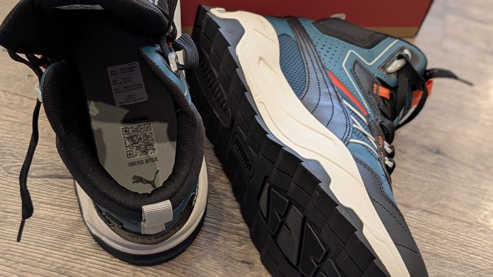 Красивые ботинки спортивные Puma