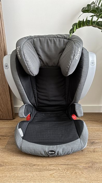 Автокресло Romer KIDSFIX (15- 36кг)