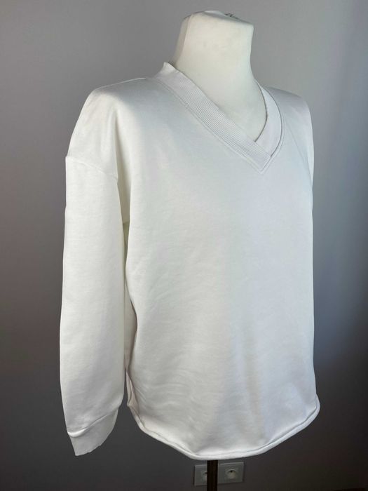 Biała bluza BON PRIX 36/38 Oversize pasuje na 44, dekolt V