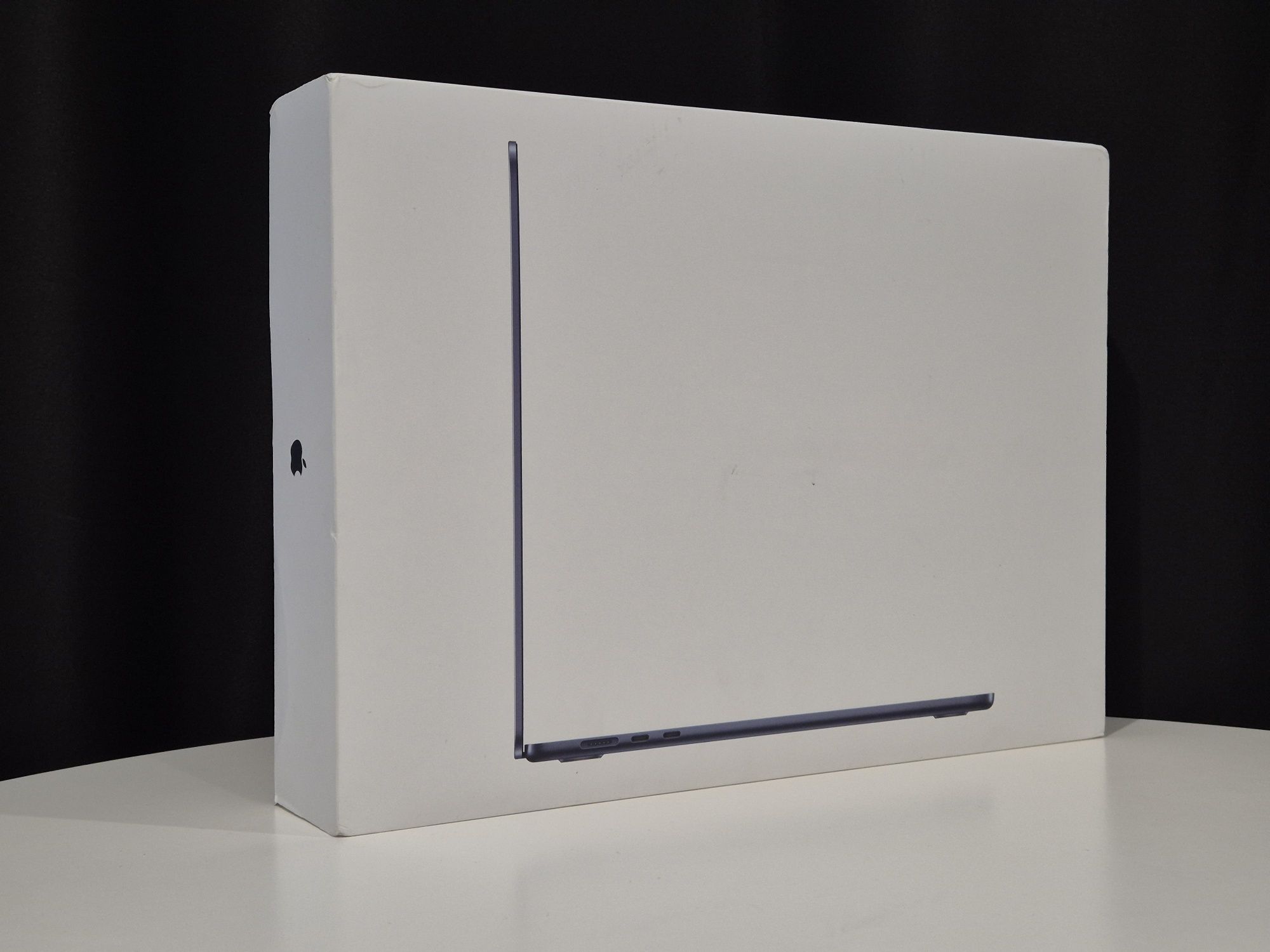 Nowy MacBook Air 15' M4 16/256GB Midnight