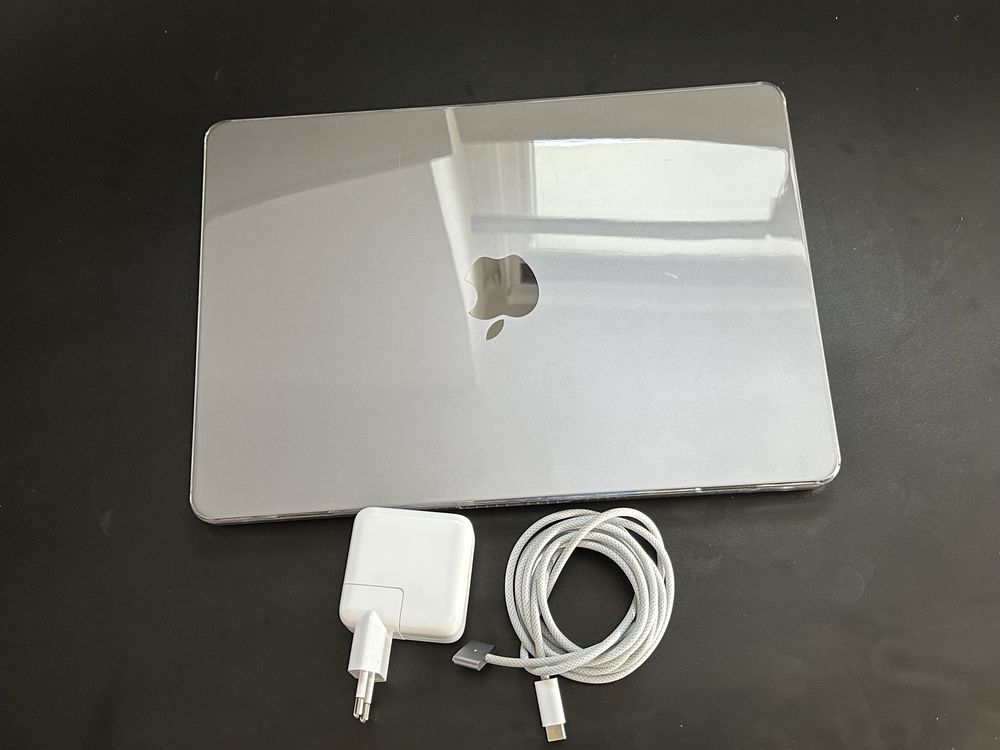Apple MacBook Air 13.6" Retina M2