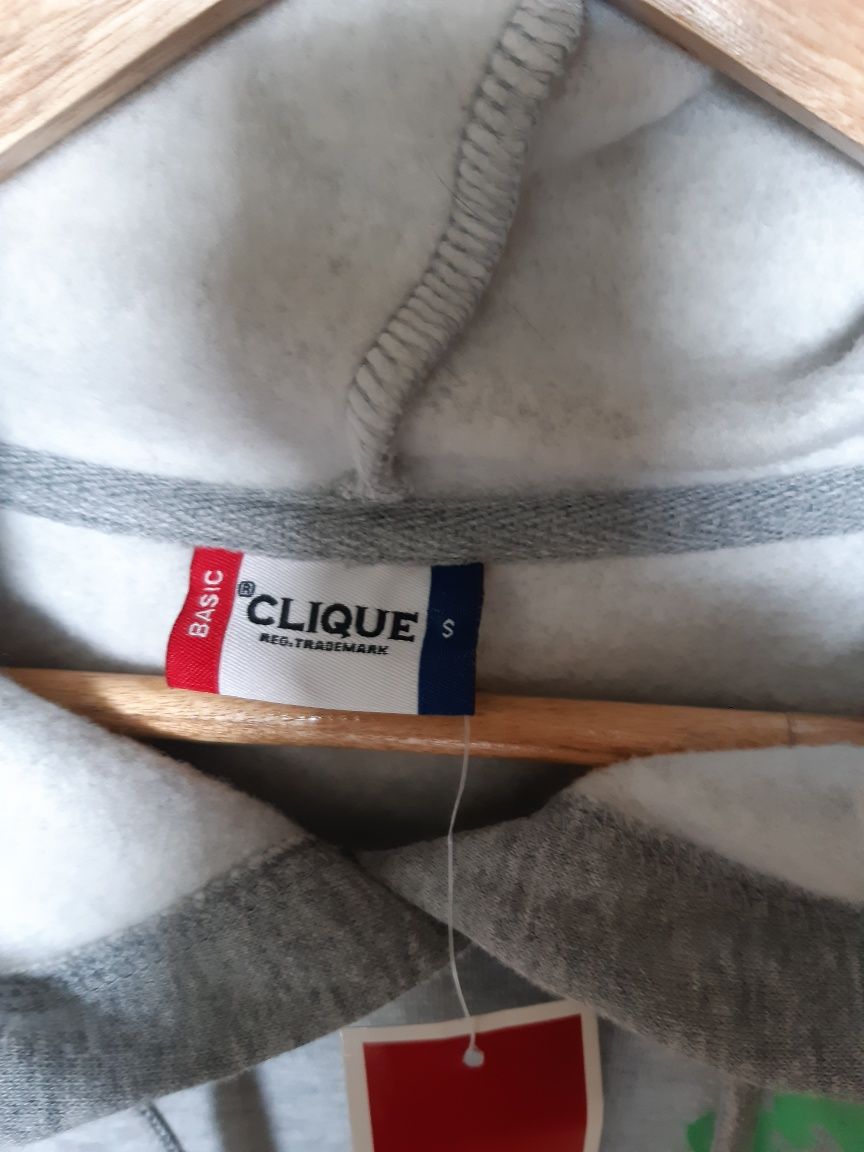 Ciepła bluza z kapturem Clique r. S nowa