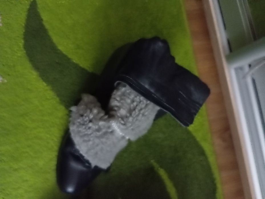 Продам шкіряні зимові ботинки