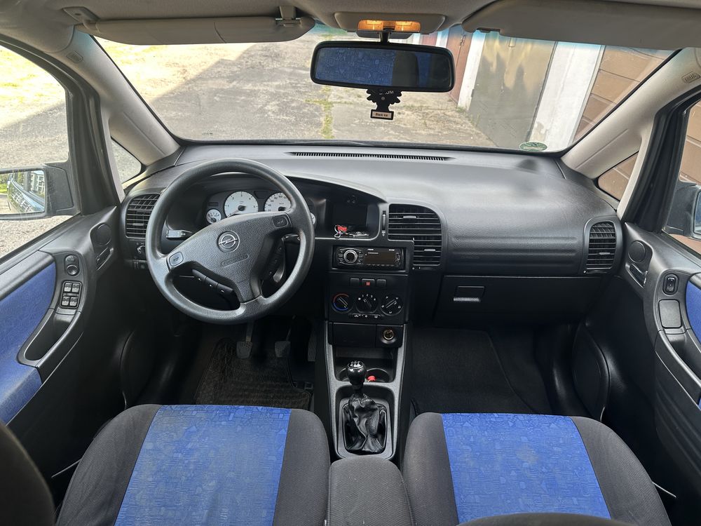 Opel Zafira Selection 2002r 2.0 DTI 101 KM, 7 osób, Hak, Alufelgi