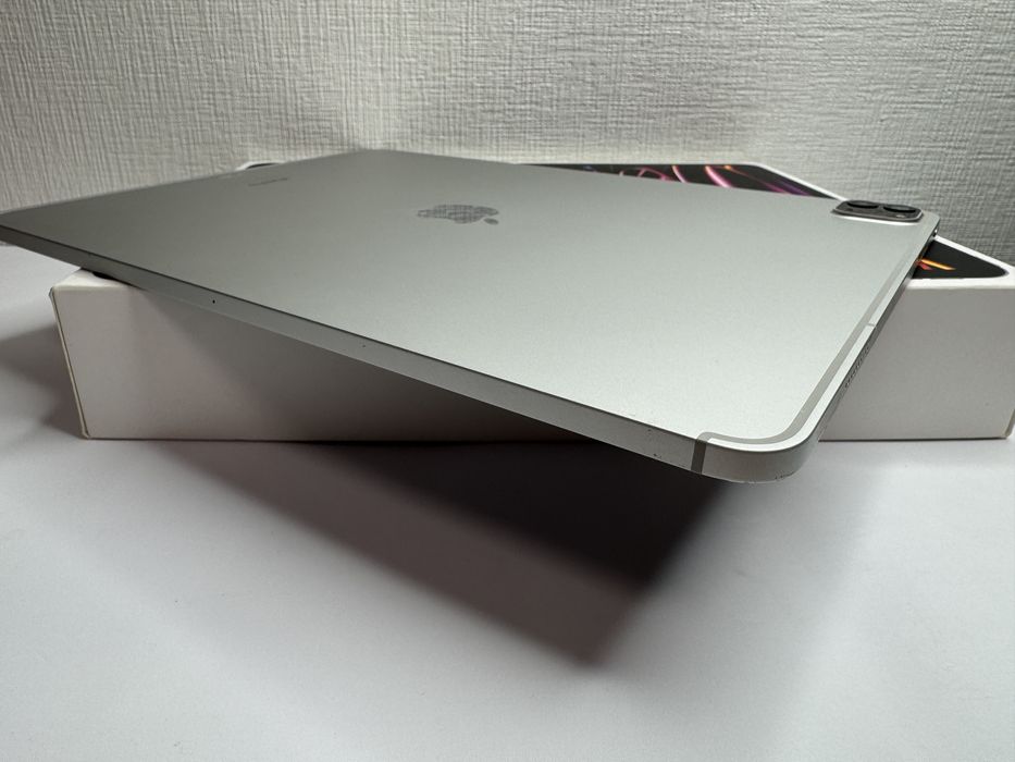 Apple iPad Pro 12.9  6Gen M2 128GB, Wi-Fi + LTE Silver 2022