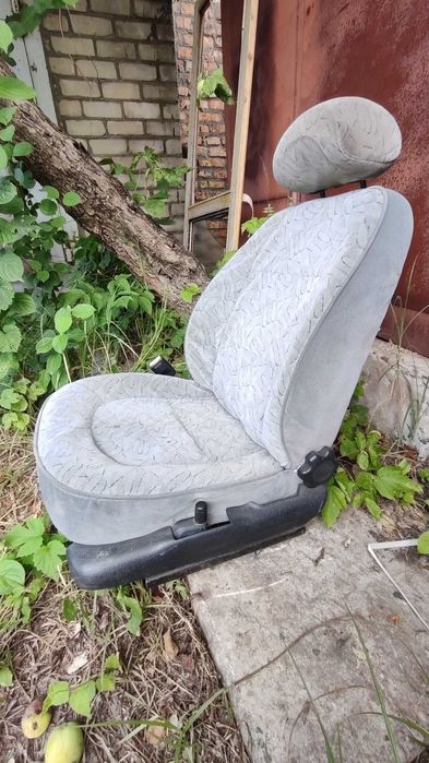 Автосидіння, крісла