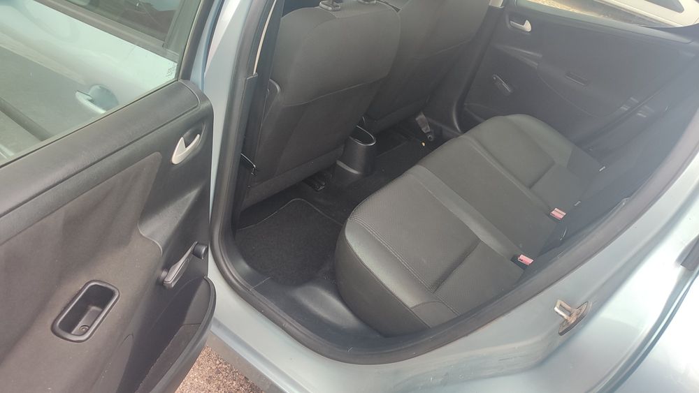 Peugeot 207 1.4 gasolina de 2009