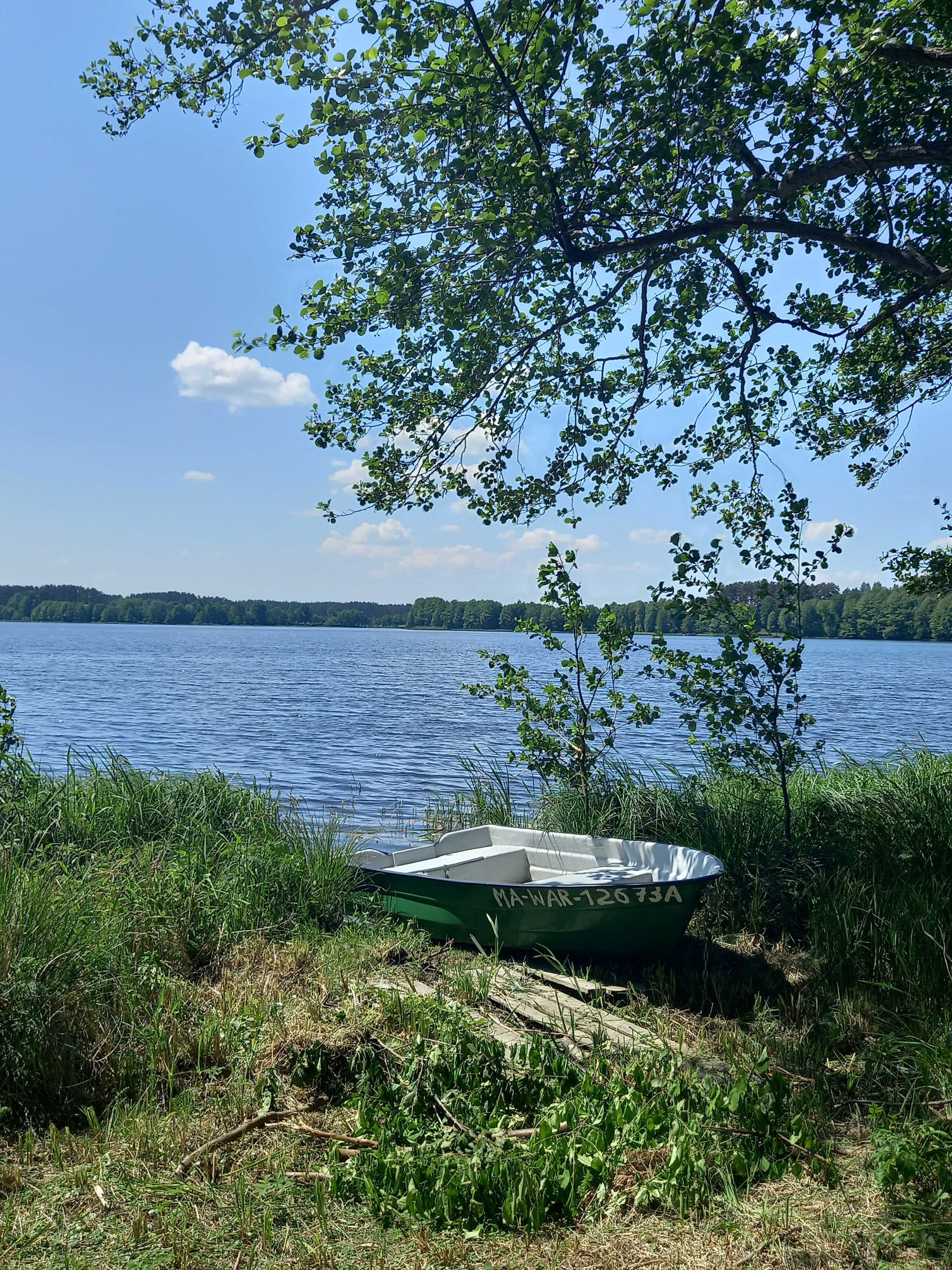 Dom nad jeziorem- Kaszuby-jezioro, lasy, kominek.