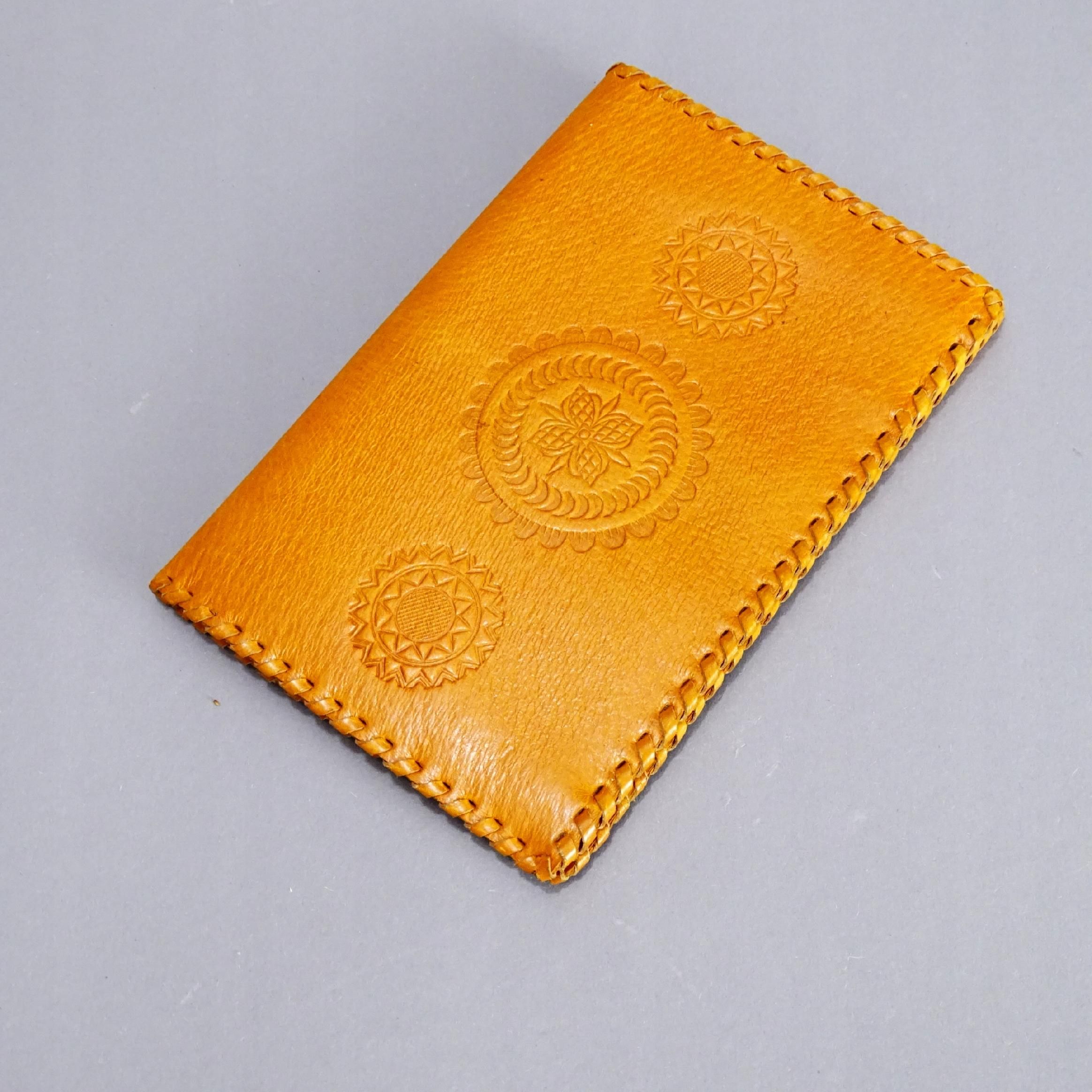 vintage piękny stary skórzany portfel