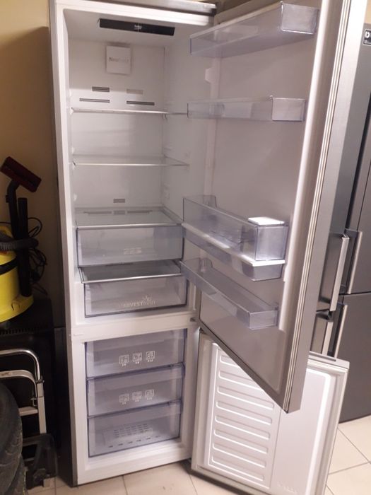 Холодильник . Samsung привезений з Європи