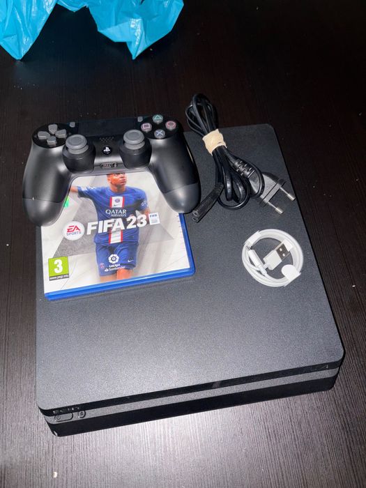 PS4 Slim Semi nova