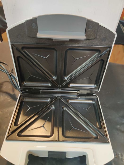 Бутербродниця, тостер, вафельниця, нова