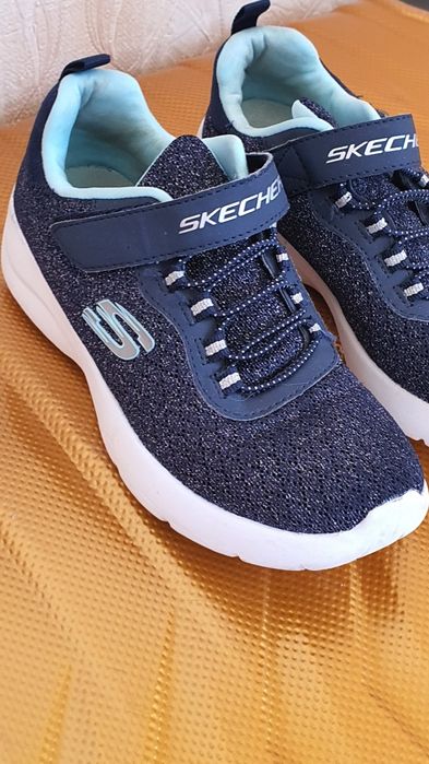 м'які кеди Skechers для дівчинки, розмір 32
