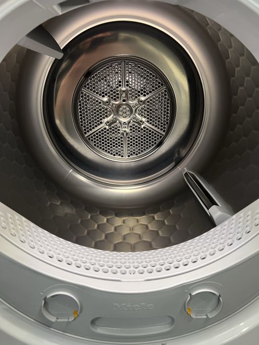 Комплект Пральна + Сушильна машини Miele WER875 + TCR 790