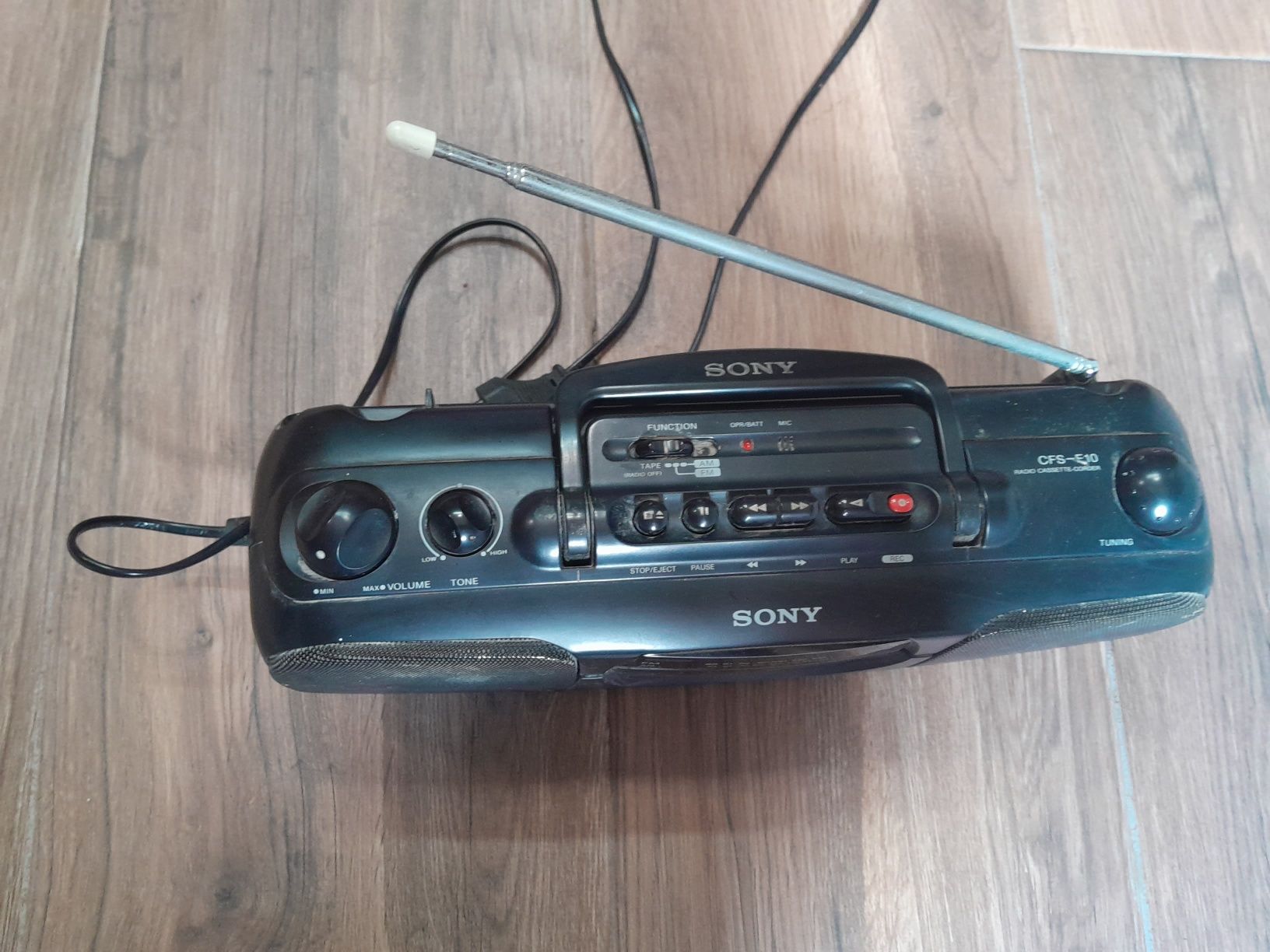 Rádio antigo Sony