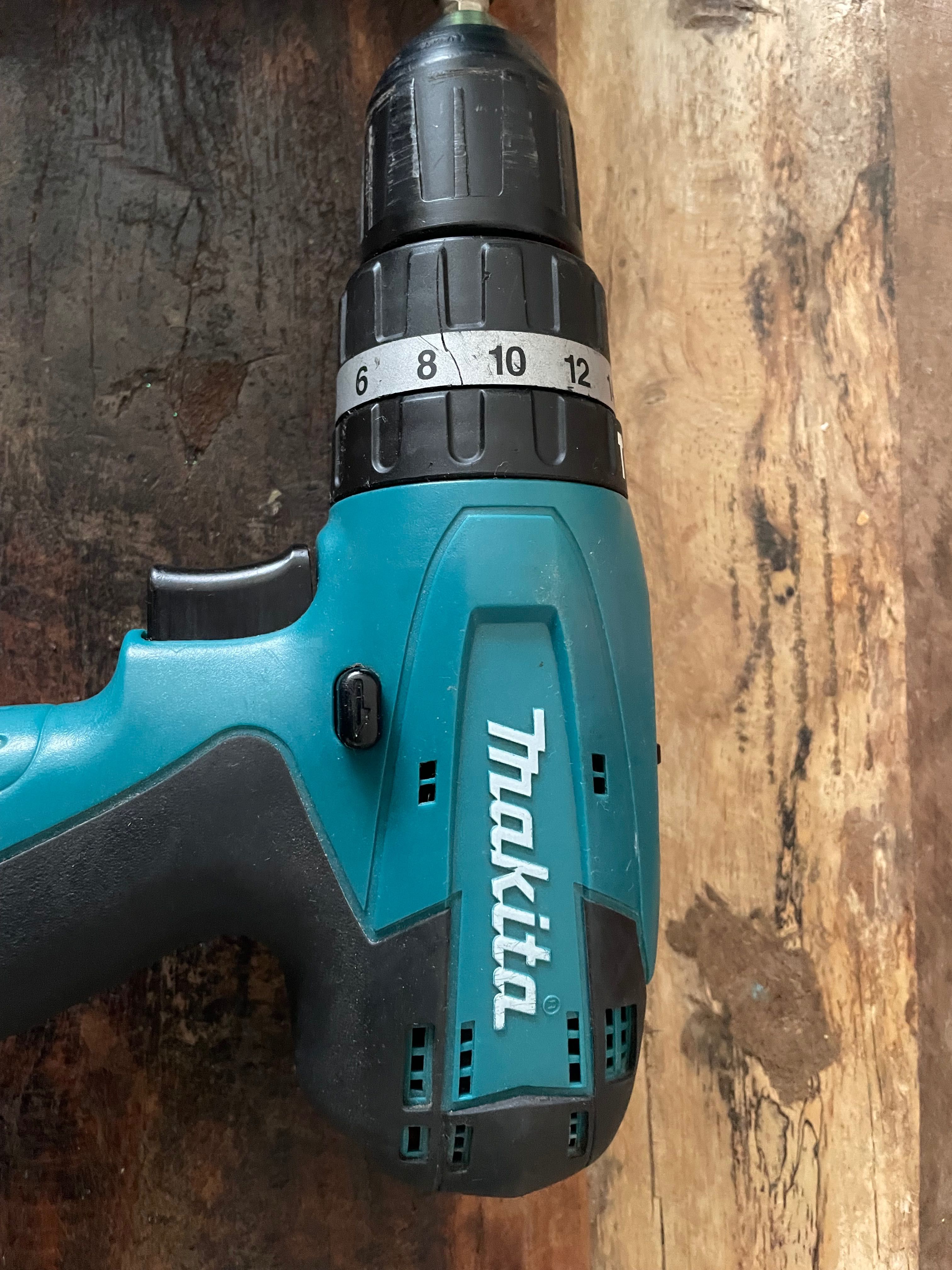 Berbequim Combinado  Makita 8281D