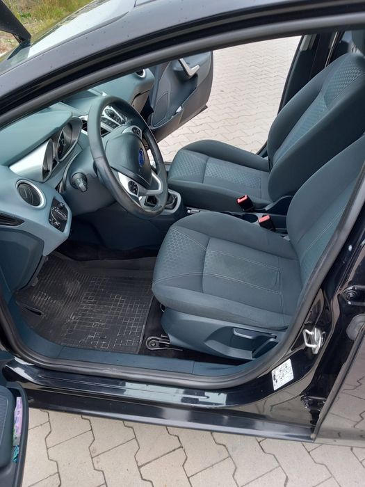Samochód osobowy Ford Fiesta Titanium 1,25