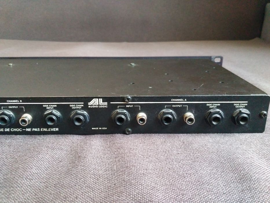 Студійний стереокомпресор/лімітер Audio Logic MT66