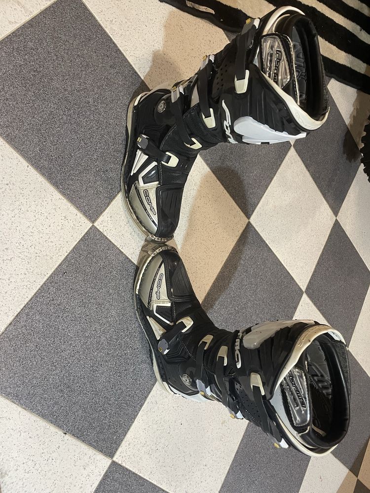 Botas de cross forma