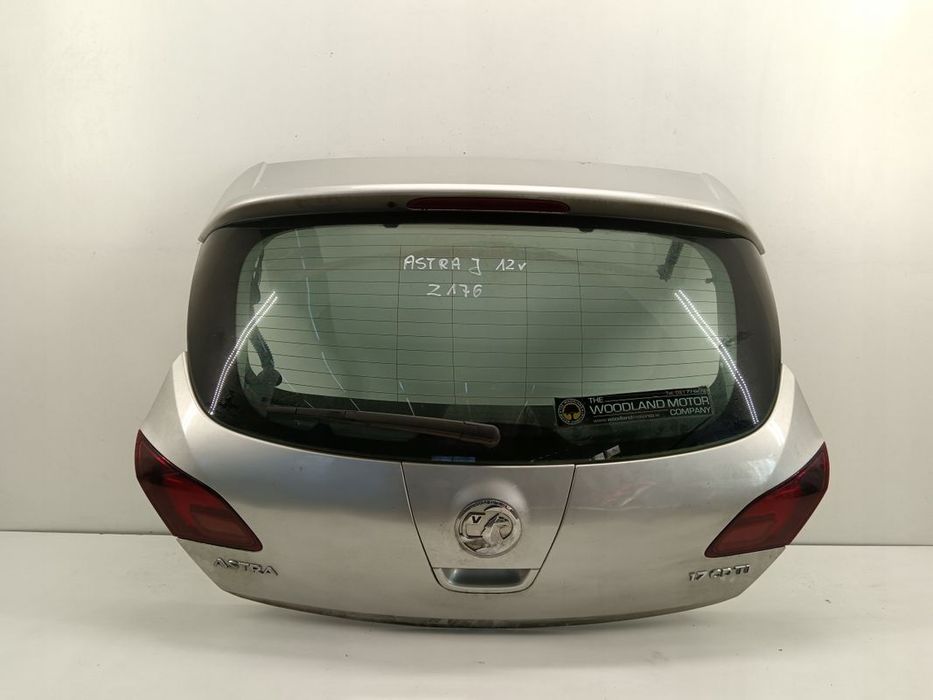 Klapa Bagażnika Tylna Opel Astra J Iv 09-13 Z176