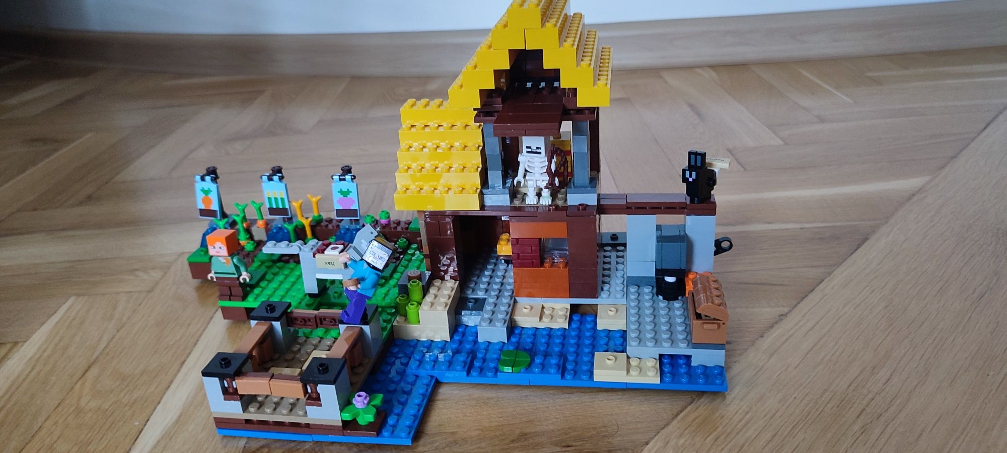 LEGO Minecraft wiejska chatka