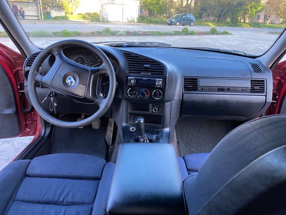 Продам bmw e36 320